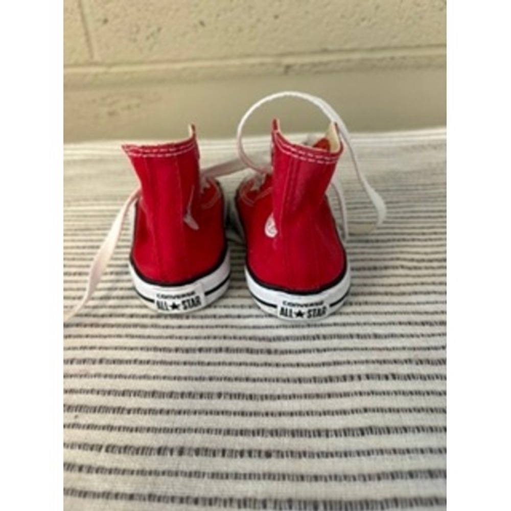 Converse Chuck Taylor All Star Red High Top Kids Sneakers Shoes Size 5 Toddler - Picture 6 of 9